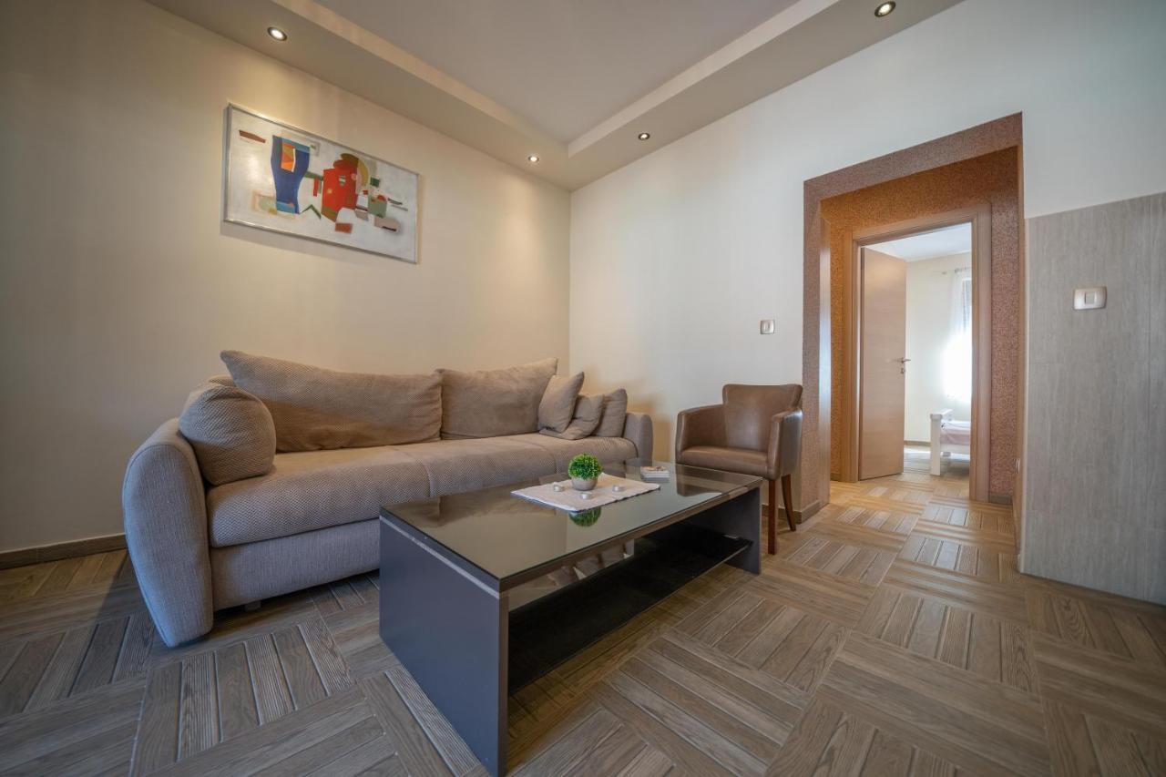 Apartments Milunovic Kotor Bagian luar foto