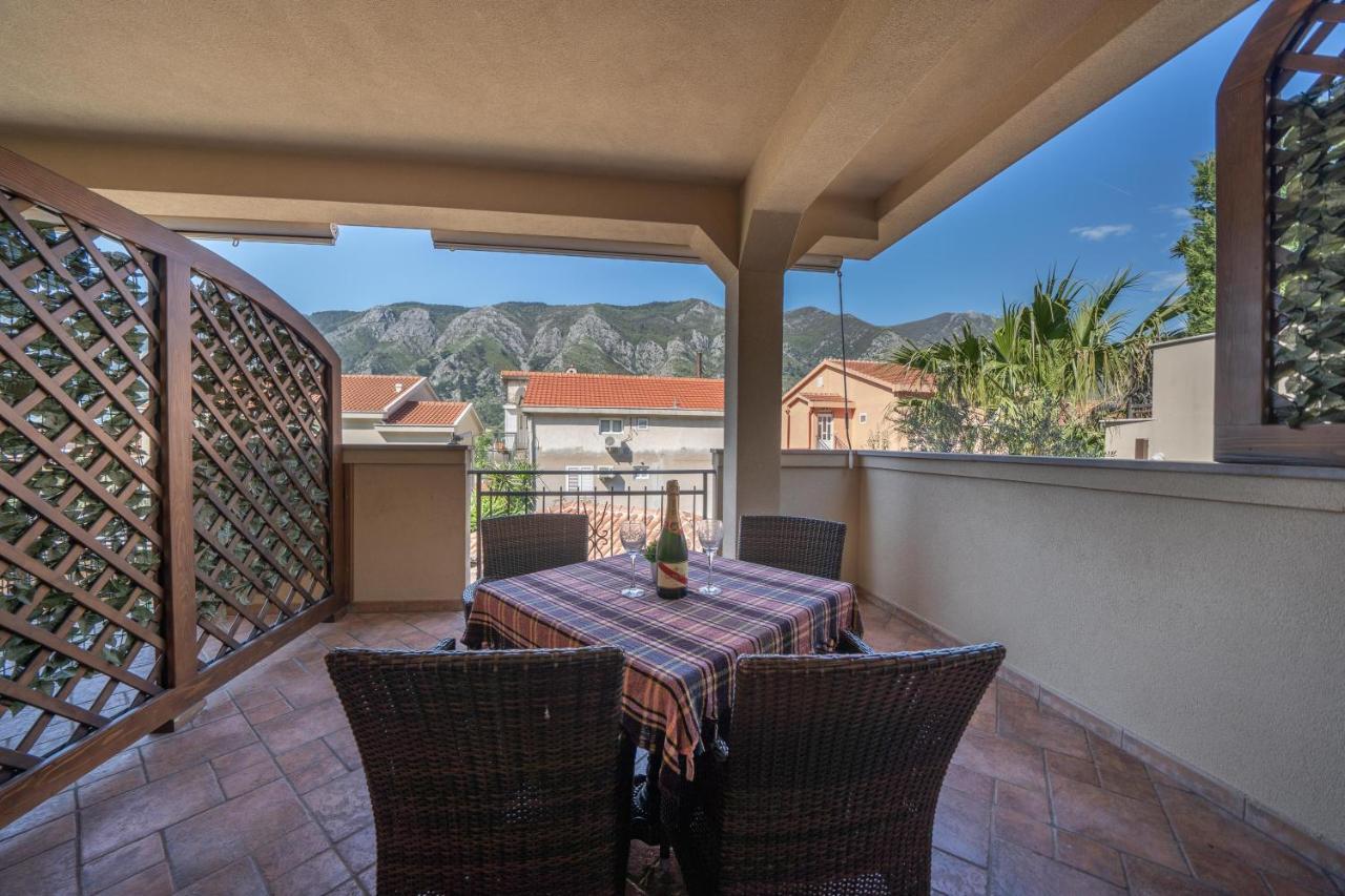 Apartments Milunovic Kotor Bagian luar foto