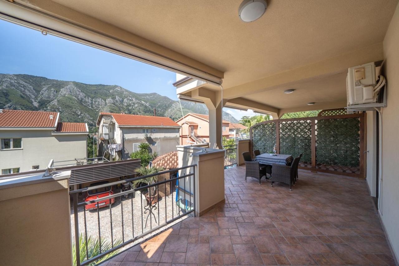 Apartments Milunovic Kotor Bagian luar foto