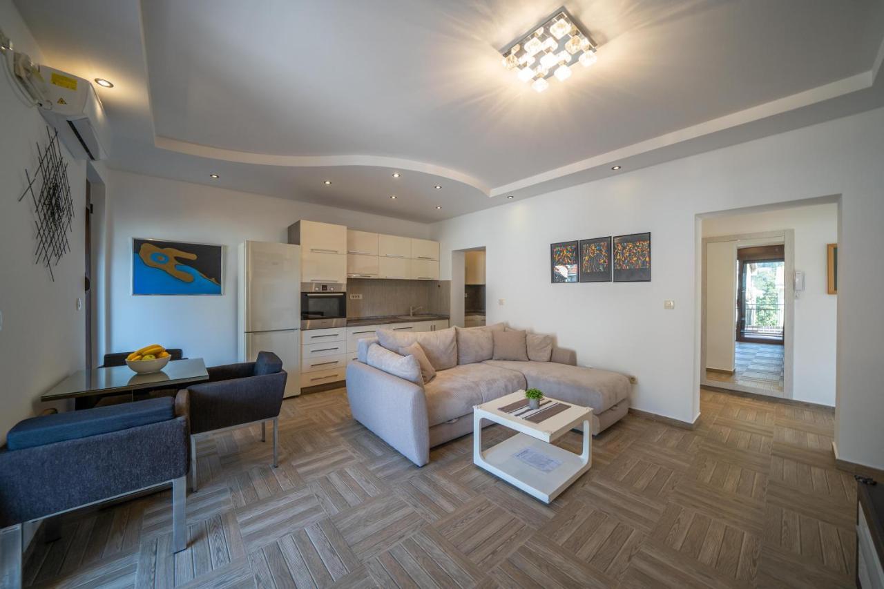 Apartments Milunovic Kotor Bagian luar foto